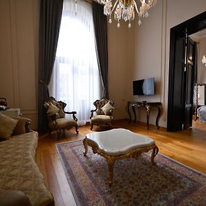 Camera con letto king size